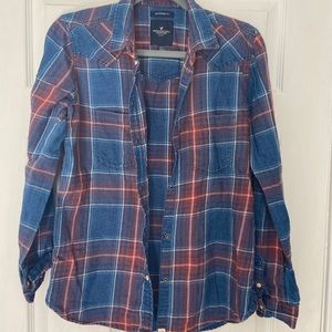 American Eagle Women’s Flannel. Boyfriend fit, size small, in great shape